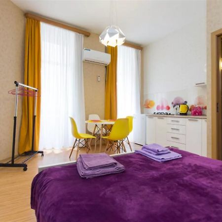 Pop Art Studio Apartment Tbilisi Esterno foto